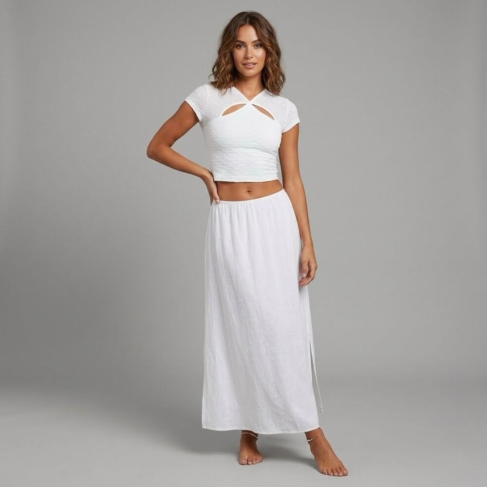 White Fox White Textured Cut The Antics Short Sleeve Crop Top Size L